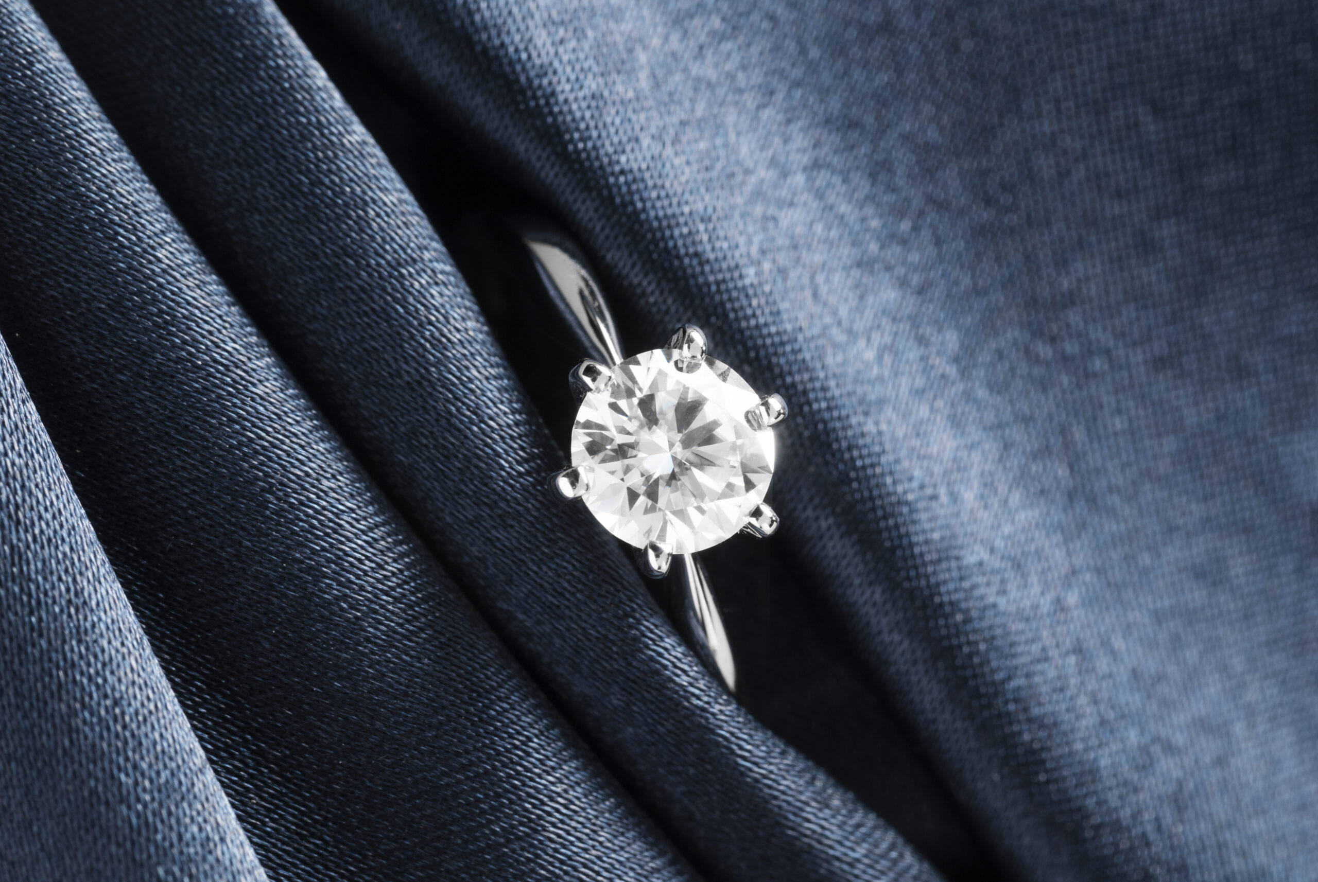 Beautiful Engagement Ring With Diamonds